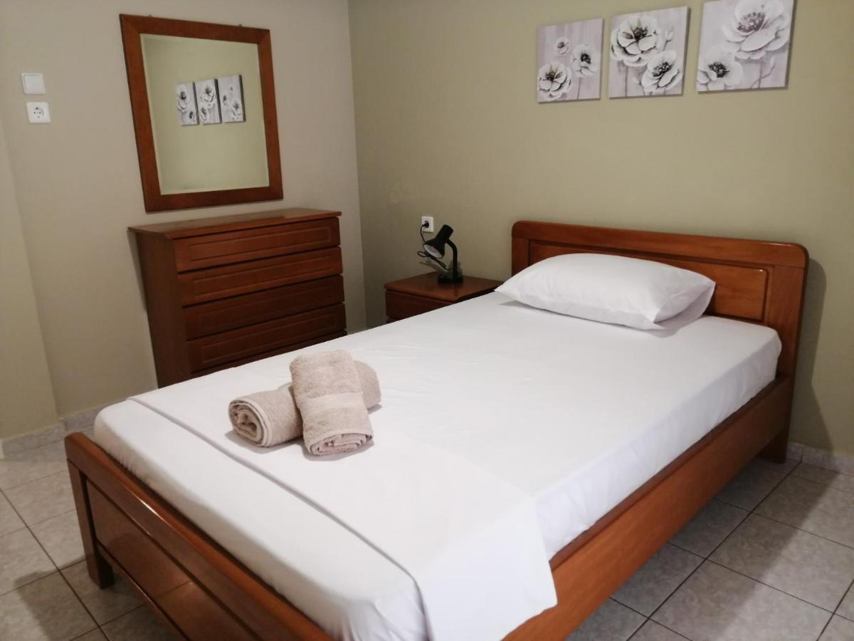 Central Home Каламата Екстер'єр фото